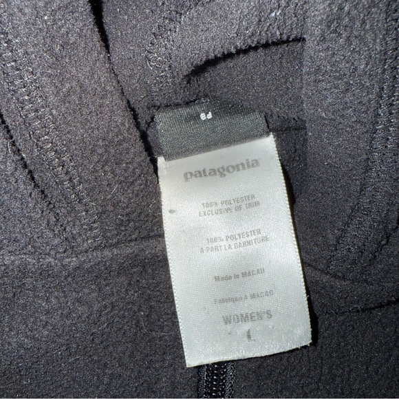Patagonia Black Fleece Jacket - Picture 5 of 10